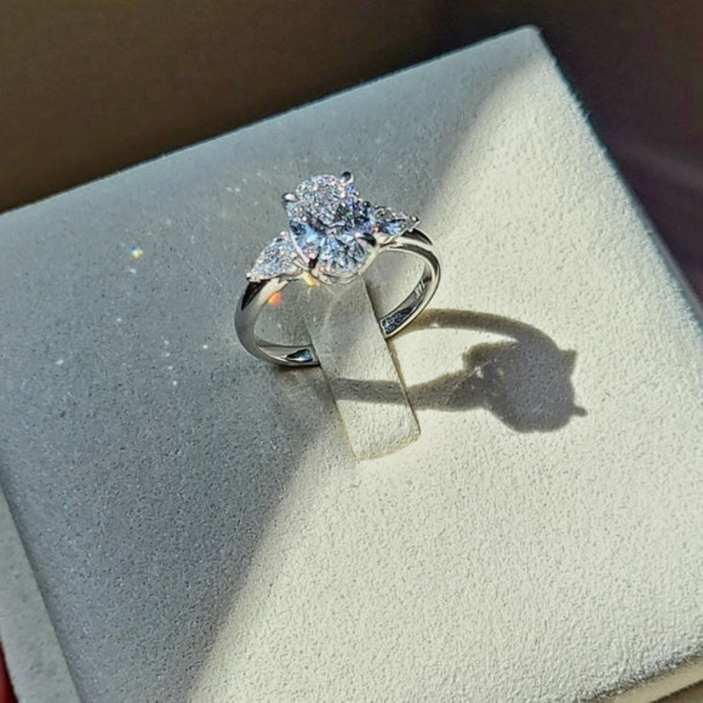 Solid 14k gold 2.17ct lab oval diamond ring with side lab pear diamond